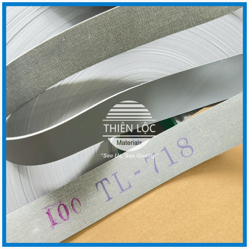 Băng Tải Cao Su Cuốn Trục TL718