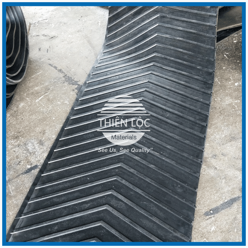 Băng tải cao su gân V